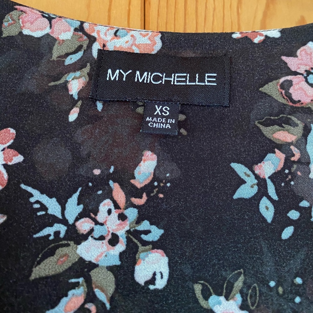 Floral Tank - Picture 5 of 5